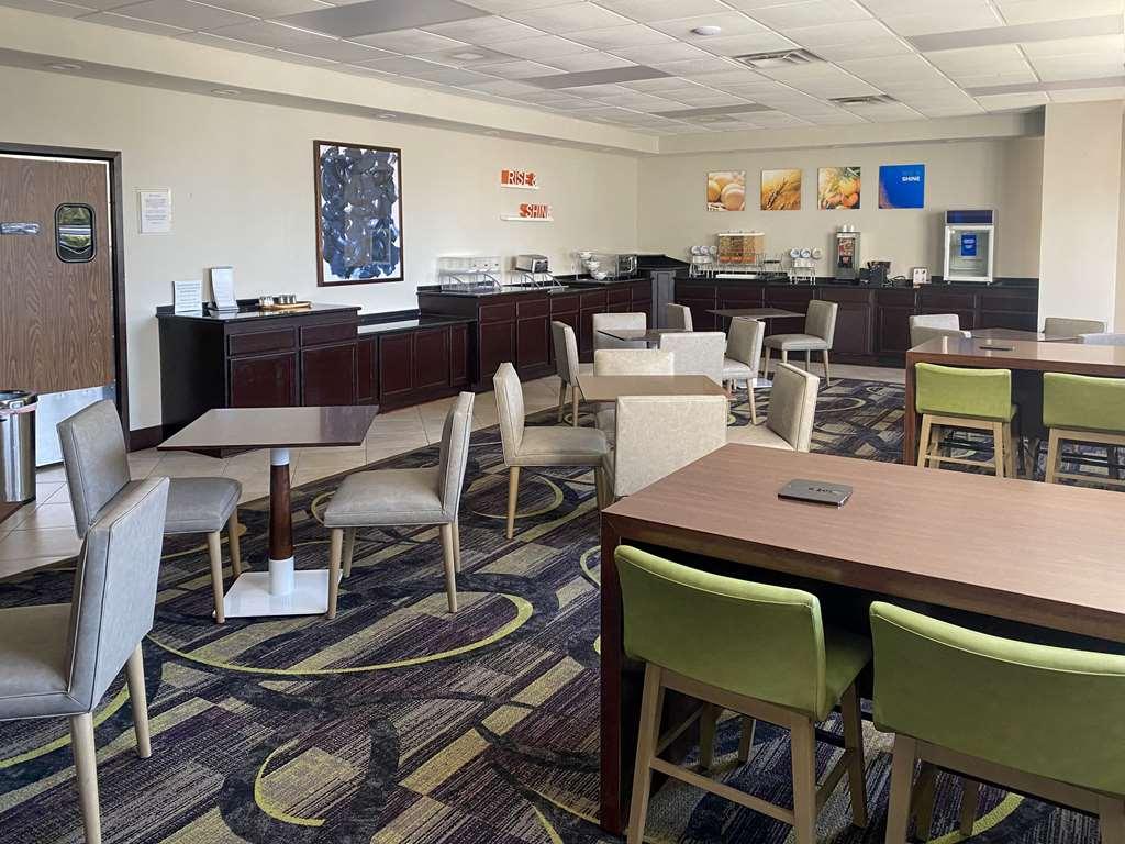 Mainstay Suites Conover-Hickory Restaurang bild